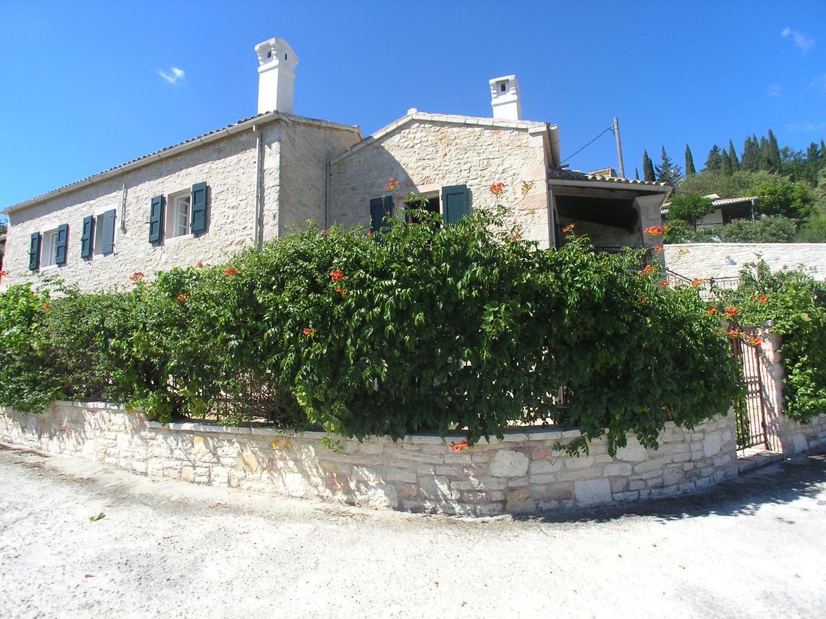 Traditional Stone Villa Olympia Viggla Екстер'єр фото